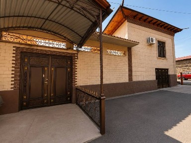 Срочно продаётся дом, Яккасарайский район, Пед институт 2.5 соток !