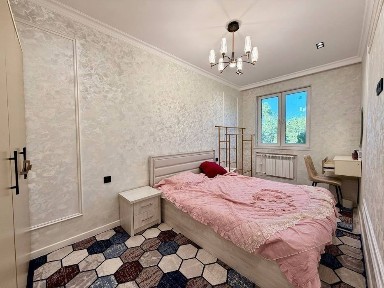 Продам квартиру Бий Художники 2/4/5 50м2