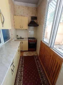 Юнусабад 8 Сезам 1х2/2/4 балкон 1,5х6м среднее