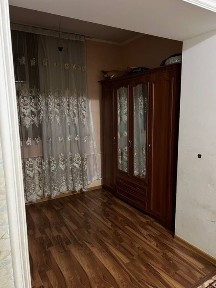 Tinchlik metro yonida qizlarga sheriklikka kvartira 1 ta qiz olinadi