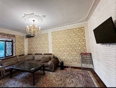 5 каватли янги домнинг 1 каватида 2 хонали квартира ижарага берилади