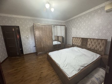 Срочно: Продаётся 2 комнат квартира переделен 3х комнат