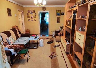 Чиланзар 6кв срочно Балкон 2/6 Кирпич 54 кв. м.