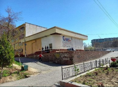 Сдается в аренду помещение с парковкой в Юнусабадском районе