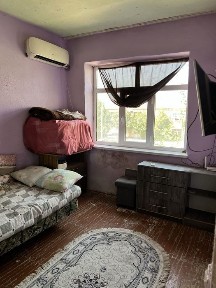 Карши шахар 1 хона 2 кават. 2 хтажли дом, сотилади. уй яхши гиштлик….