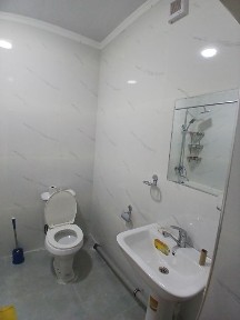 Urikzor bozor yonida yangi dom arendaga beriladi