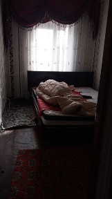 ФАРХОД бозори йонида АЙОЛ ва КИЗЛАРГА квартира бор