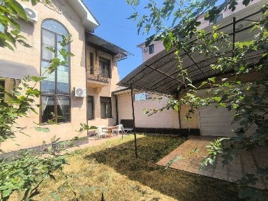 Сдается в аренду дом 380м2, Яккасарайский р-н (За рестораном Мона).
