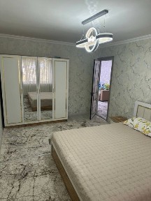 Срочно Сдаётся 3х комнатная 3 этаж Адрес Регистан Цена 500 у. е