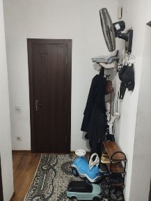Чош тепада 1хонали уйимиз сотувда