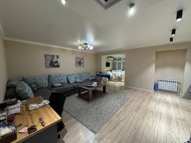 Продается 3х комнатная квартира, ц-1,кафе Бибигон, 75м2