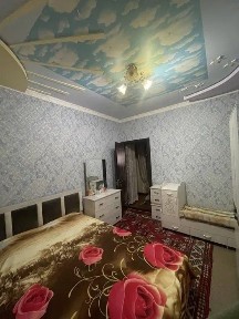 Янгихаёт Тумани Спутник 16да 4 Хона 5 Хона килинган Квартира Сотилади