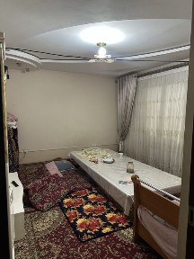 Медгорадок medgaradok 1 etaj 2 xonali uy 57 kvadrat sotiladi