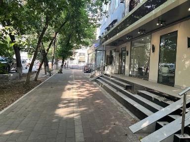 (М) Аренда 35 м² у метро Новза - 5 мин, 1-я линия, торец дома