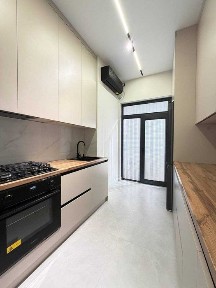 Charx Novza - 3 комнаты, 73 м² с авторским ремонтом и паркингом!