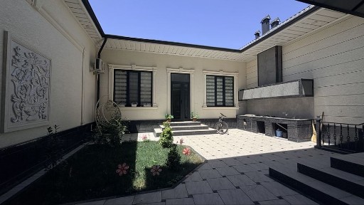 Segeli dehqon bozor tugrisi yangi mahalla yangihovli 2,5sotix
