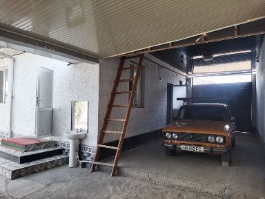Bektemir tumanida uy sotiladi