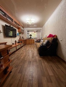 Квартира продаётся Чиланзар Г9А 2/1/4 балкон 2*6 ор. Ин Яз
