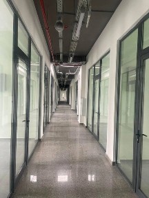 Продаётся магазин ИНДЕКС В Янгихаётском районе 42кв. м