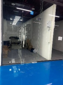 Farxod moshina zapchast bozori yonida qurilgan dukon sotiladi
