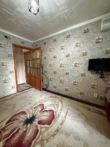 Чиланзар -1 кв-л 3/3/4 балкон 2х6