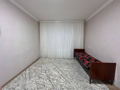 Феруза Сдается квартира 2/1/4 балкон 2х6 77-Серия