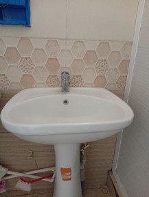 1 xonali kvartira sotiladi