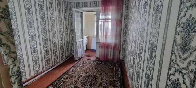 Одна комнатная квартира срочна Лисунова
