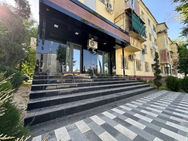 Продаю Своя Hi-Tech Office Ул. Лисунова Кафе Парвоз Вдоль дороги 85м2