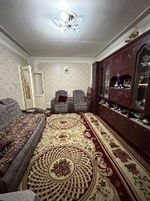 Лахути 77 Серий 2 хоналик квартира Сотилади 6 метр балкон 1 этаж