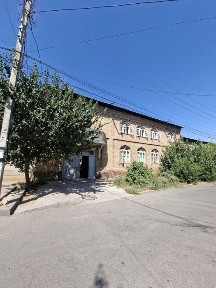Учтепа Урикзор махала 7,4 сотих Фасад 20×38 2 тарафлама куча