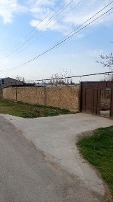 Nazarbek, Turkistonda hovli sotiladi