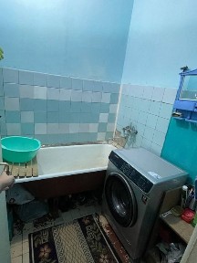 Yunusobod tumani 8 kvartal 2xonali uy sotiladi srochniiy