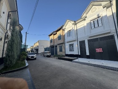 Yashnobod tumani. Go'zal mahalla. 2.5sotix 340kv. Yopiq hudud.