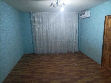 Икки хоналик уй метро рохат бекатига 50 метр яқинида Деревяшка (Ёғоч).