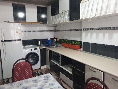 Kvartira Faqat talaba Qizlarga Srochna 8ta joy bor 2 hona uy