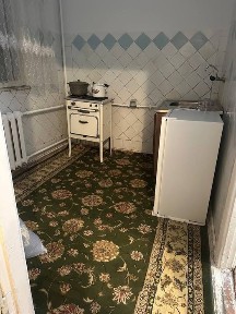 СДАЮ 1- комн, 2- этаж, Ялангач массив, можно студентам 400!