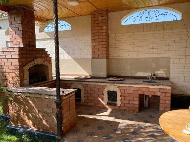 ПРОДАЁТСЯ ДАЧА с бассейном и сауной в поселке Виноградный!
