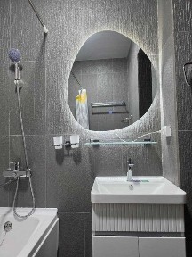Продается дом 1 сотка в центре гостиница Россия