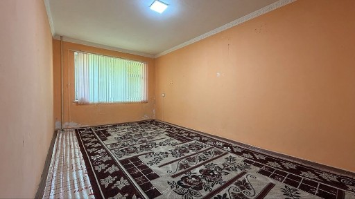 zudlik bilan fargona shaxar frunze masifda 1xonali kv ijaraga beriladi