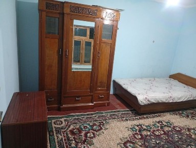 Oila uchun ijaraga 1 ta xona beriladi