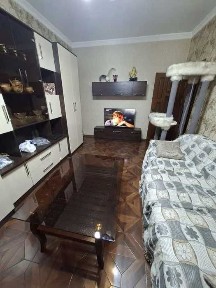 Продаю квартиру. Юнусабад 12 М Туркистан Уч бакалок 4\2\5 вещевой базар