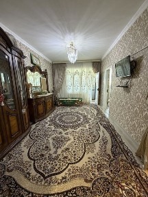 Срочно сдаётся квартира Мирабадский р-н Куйлюк массив 2 2/4/4
