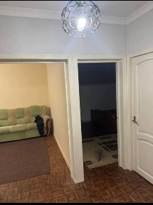 Продаю квартиру Яшнабадский р-он Слонима 77-сер 3-ком 3-этаж 4-этажном