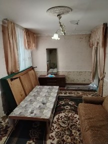 ПРОДАЕТСЯ Чирчик ш. 4 м/н кирпичный кубик дом 1/1/4 +2×6 балкон 46 м²