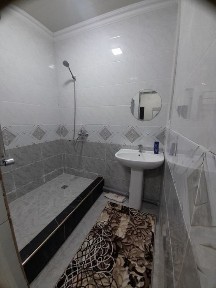 Kvartiraga ijaraga turadigan bollar kerek Yakkasaroy Masjidi 2 xona