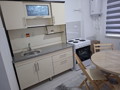 Toshkent viloyati, Nurafshon cityda. 3-xona uy ijaraga, 350$ Maklersiz