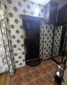 Вторичка 1/2/5 Новомосковская кирпич Средний ремонт 30м2