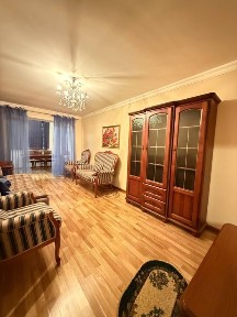 Срочно продается квартира метро Буюк Ипак Ипак 3-комн балкон 2×6 кирпи