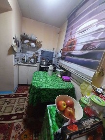Xonadon edgosi bilan birga xona ijaraga beriladi, yevrota'mirlangan
